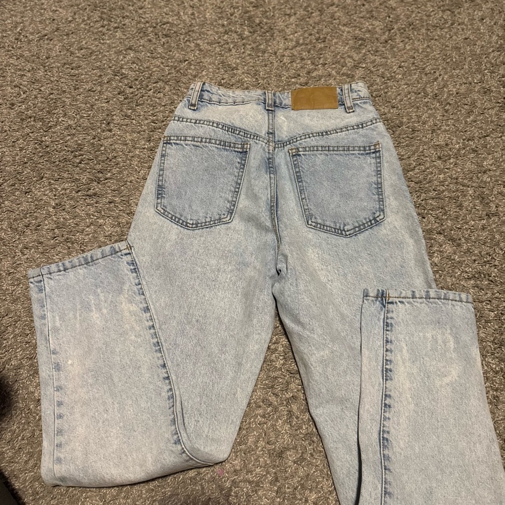 Cotton On Mom Jean Women's High Rise Light Blue Jeans Size 2 - Picture 4 of 6
